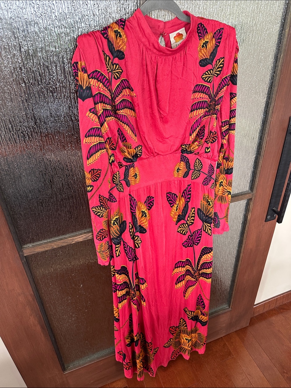 Elegant Red Floral Long-Sleeve Maxi Dress - Picture 8 of 12